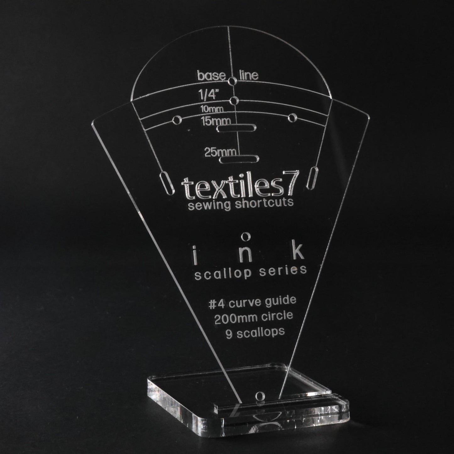 Textiles7 Sewing Shortcuts Ink #4 Curve 200mm close up