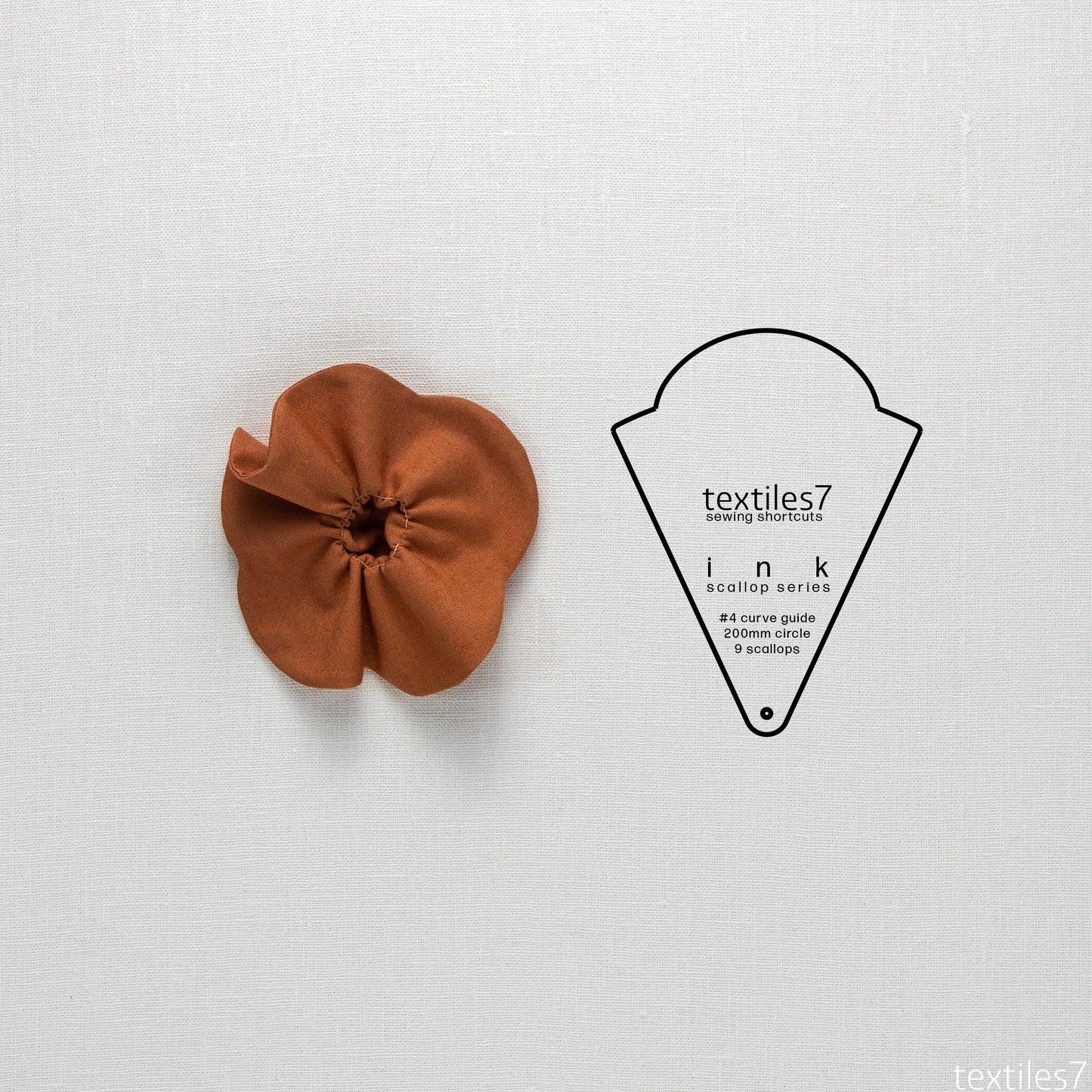 Textiles7 Sewing Shortcuts Ink #4 Curve 200mm sewing element