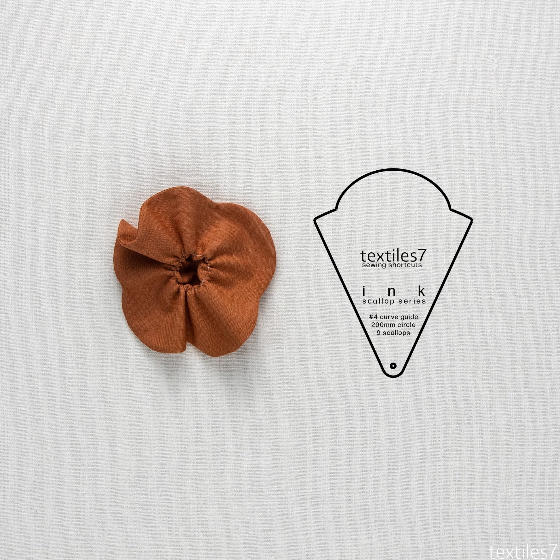 Textiles7 Sewing Shortcuts Ink #4 Curve 200mm sewing element