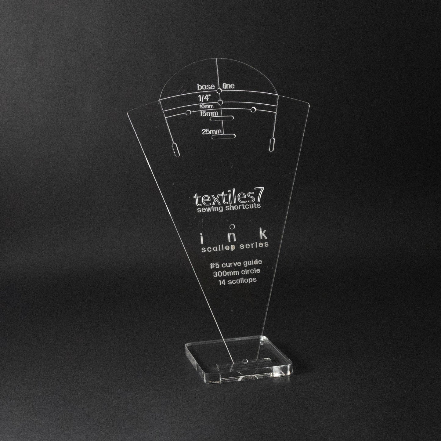 Textiles7 Sewing Shortcuts Ink #5 Curve 300mm close up